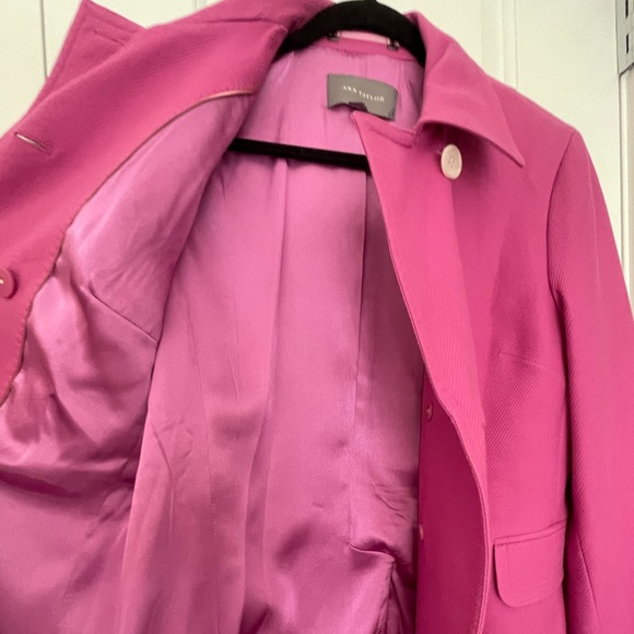 Anne Taylor Magenta Trench Coat - Picture 3 of 6